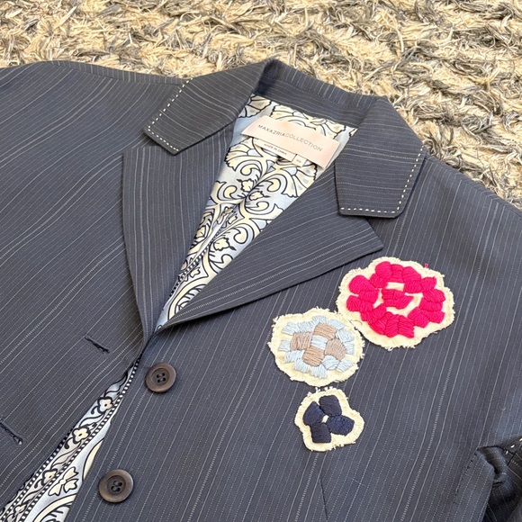 MAXAZRIA Stunning Runway Blazer with 3-D Floral Details, Silk & Cotton, Size XS - Picture 9 of 11